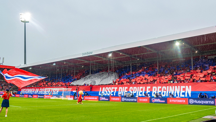 Die Fans haben für das erste Heimspiel gegen den TSG Hoffenheim eine Choreo vorbereitet.